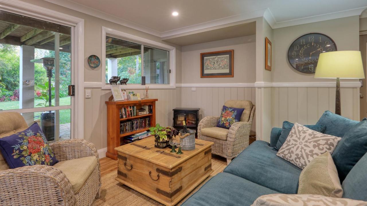 Mitta Glen GuestHouse B&B Flaxton Extérieur photo